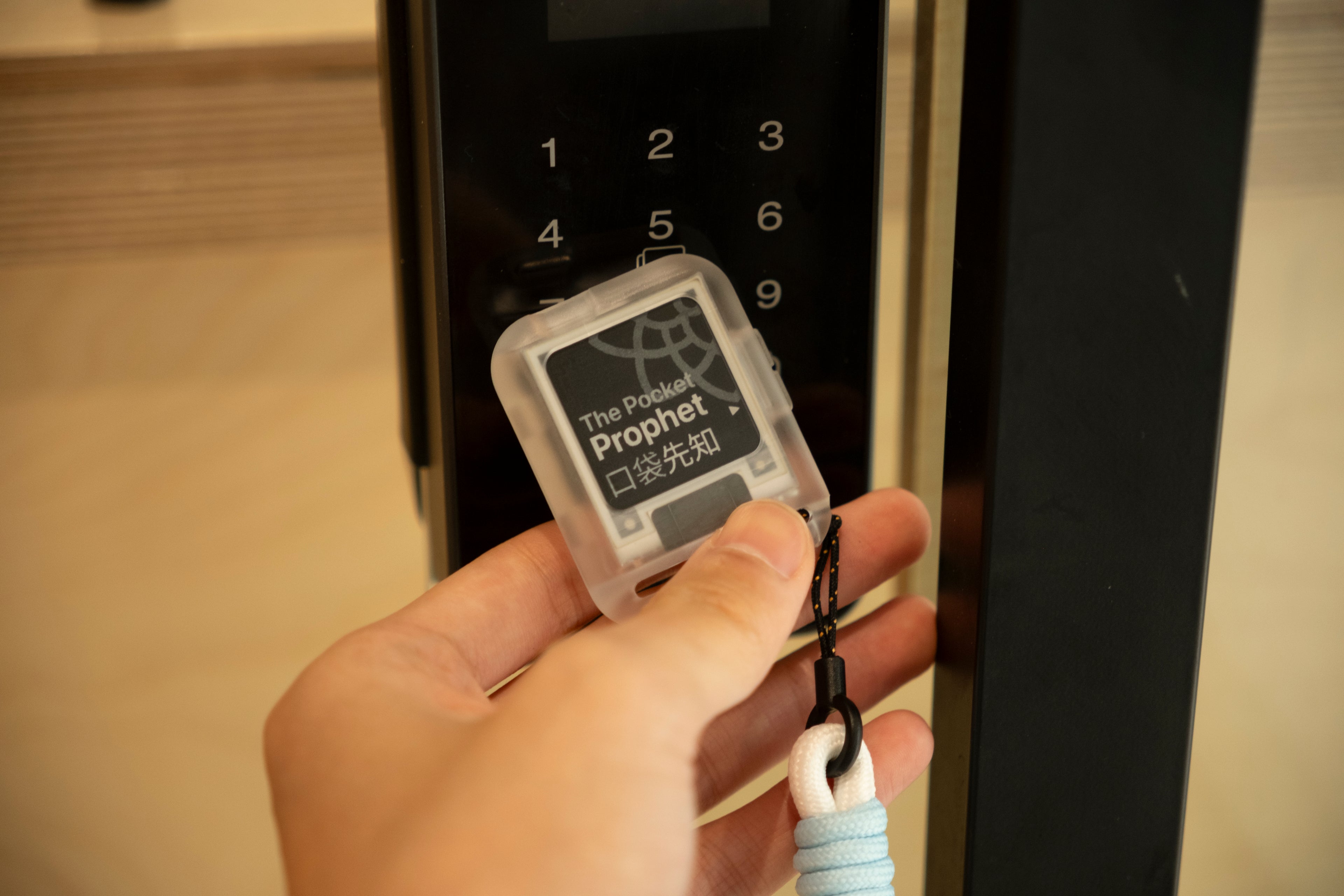 Rand/0 PocketProphet™ — Pocket Decision Engine with E-Paper Display